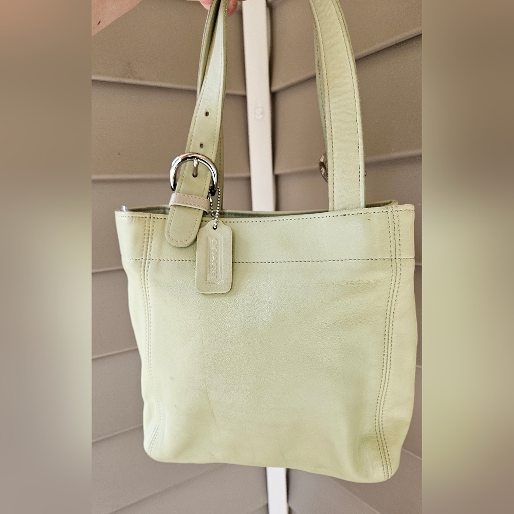 Vintage coach soho buckle bag 4157